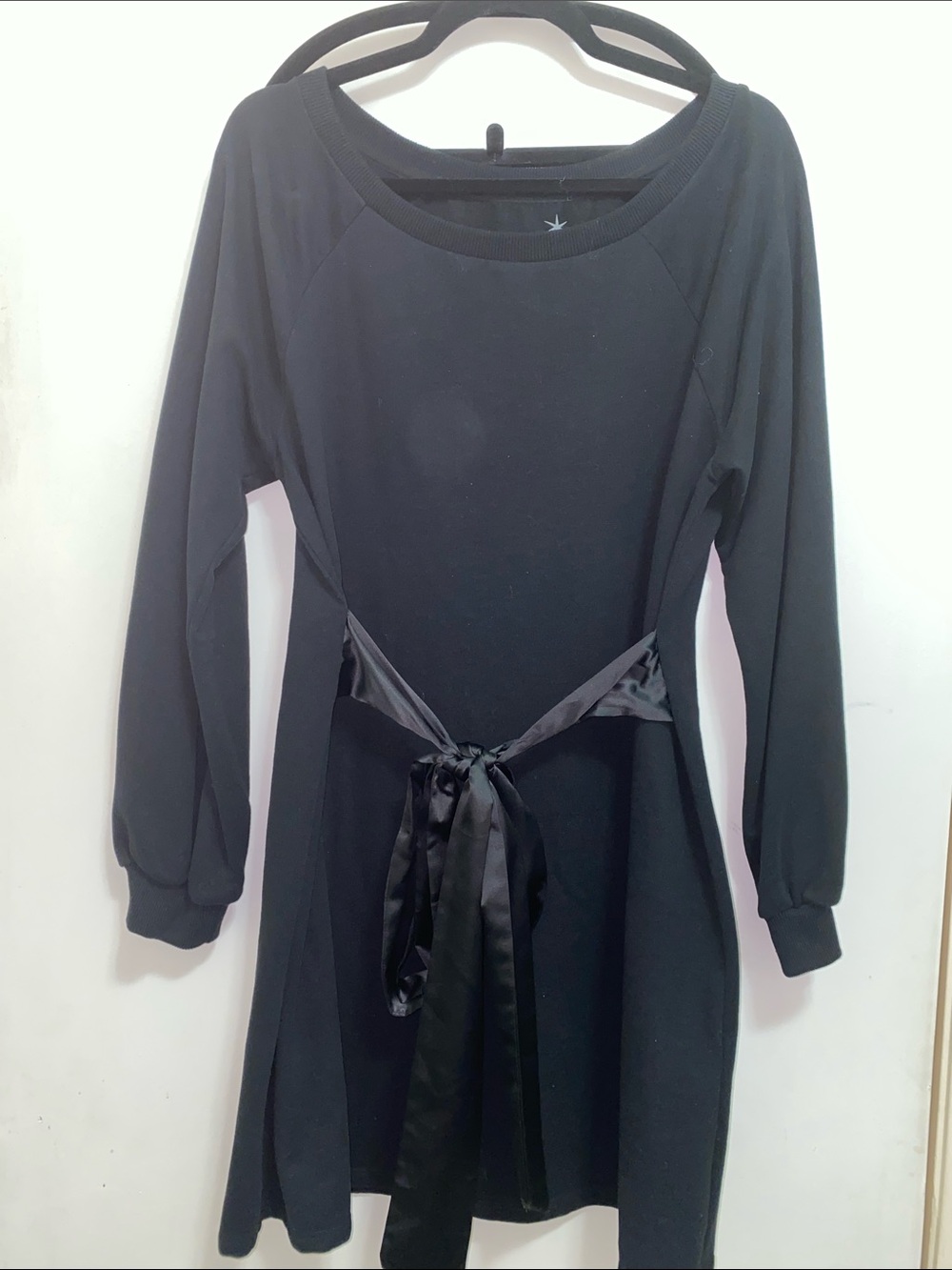 Juvia's Place Black Long-Sleeve Ribbon-Tie Dress